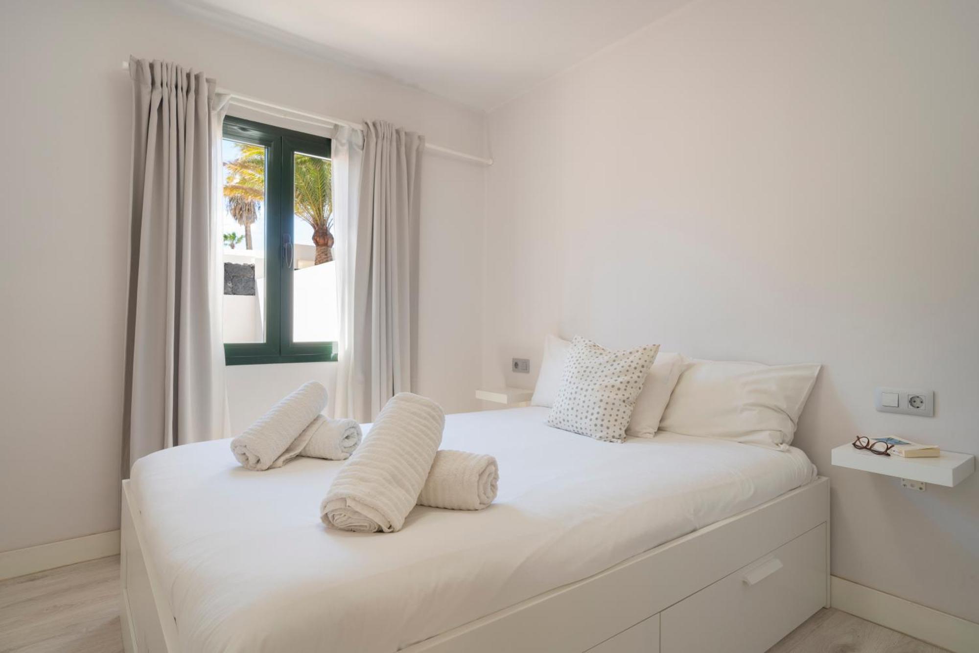 Lanzahost Casa Sunny Seafront Villa Costa Teguise Ngoại thất bức ảnh
