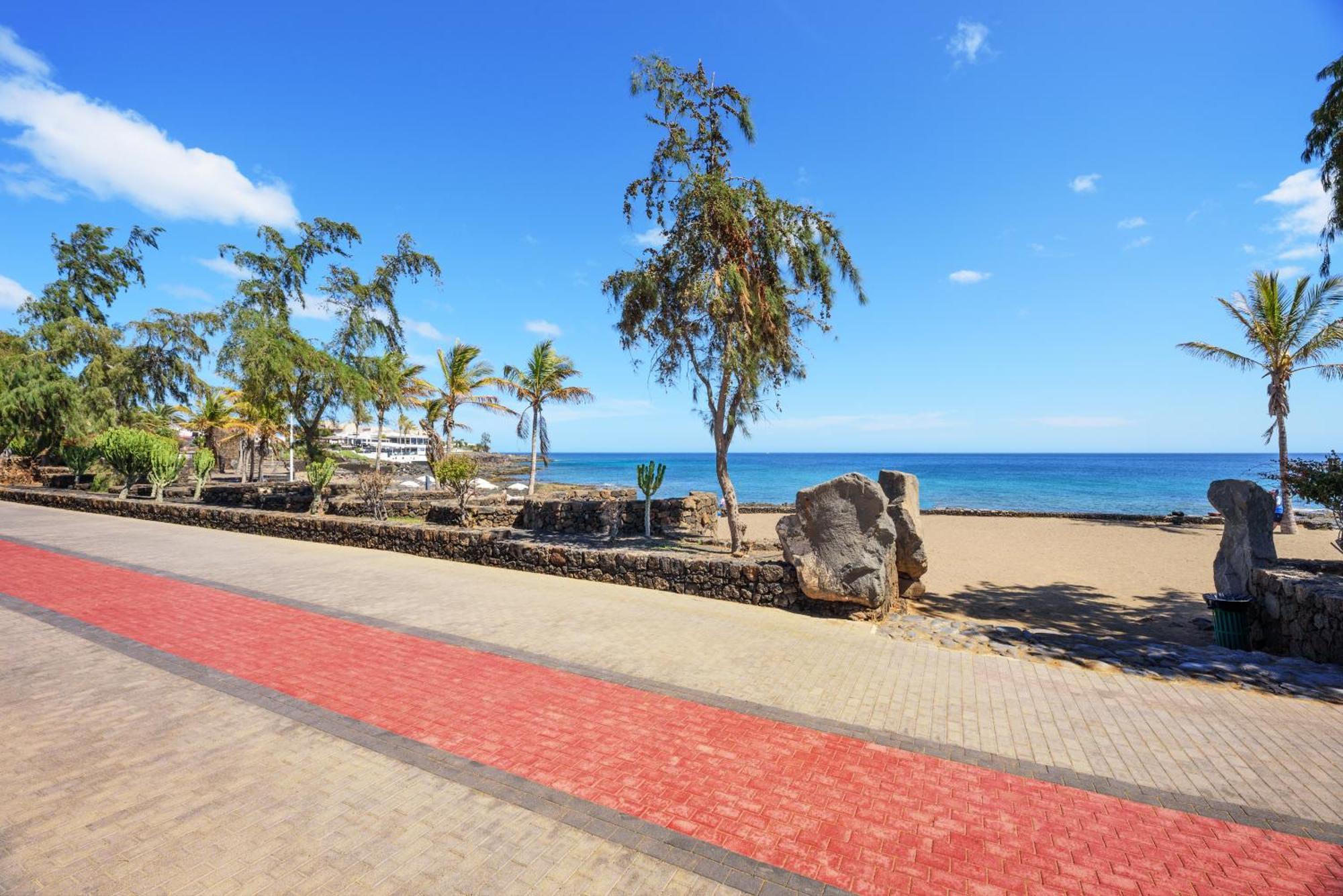 Lanzahost Casa Sunny Seafront Villa Costa Teguise Ngoại thất bức ảnh